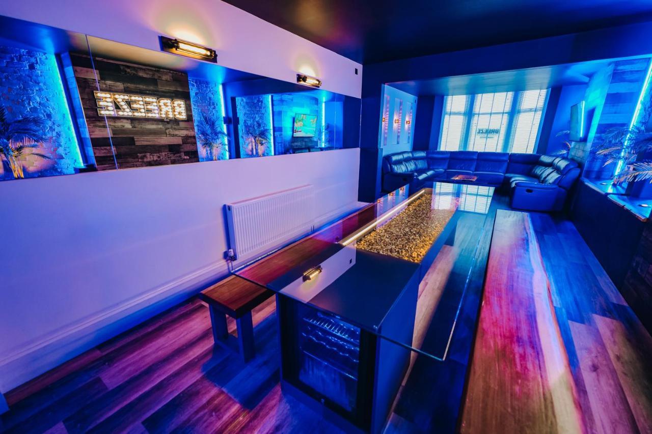 Breeze Blackpool Luxury Suites Bagian luar foto