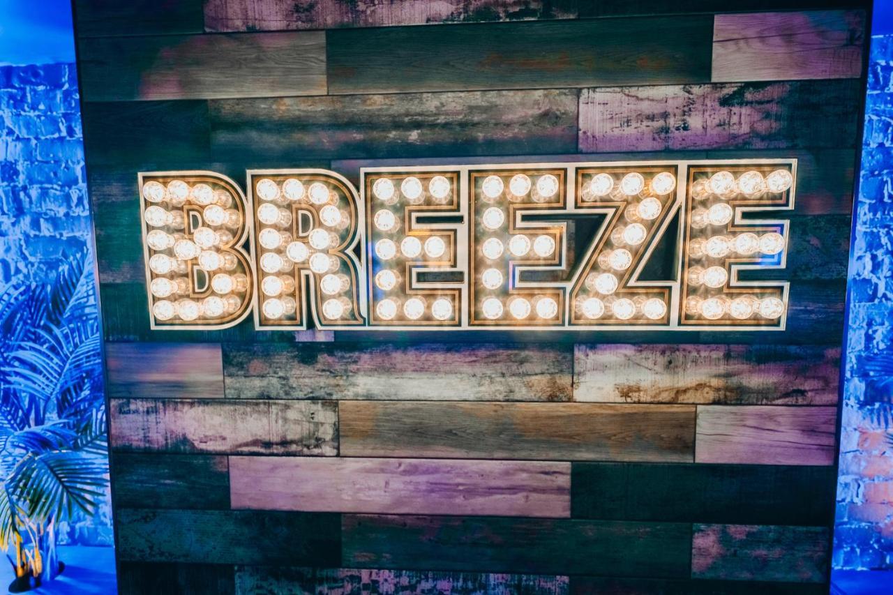 Breeze Blackpool Luxury Suites Bagian luar foto