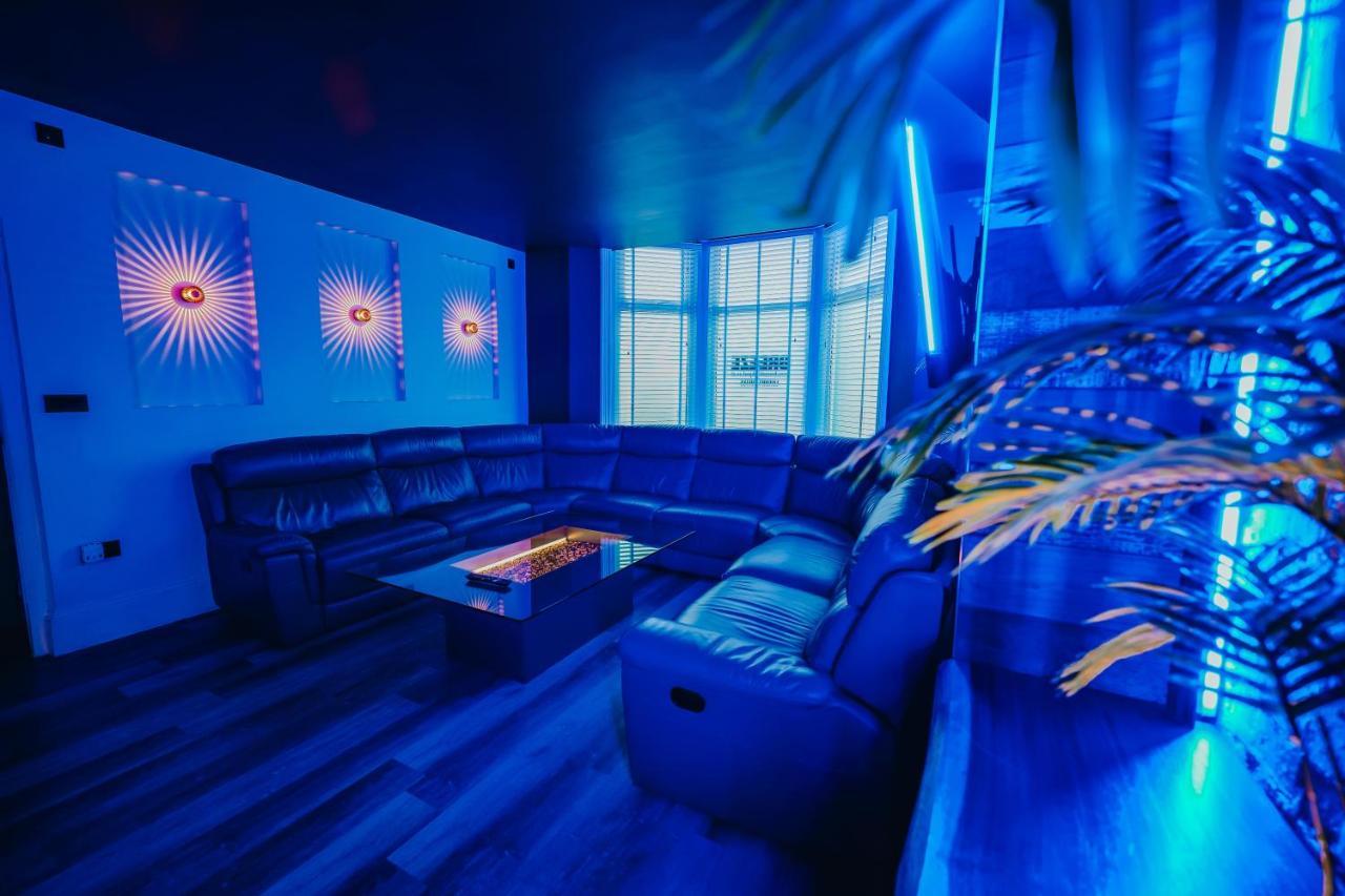 Breeze Blackpool Luxury Suites Bagian luar foto